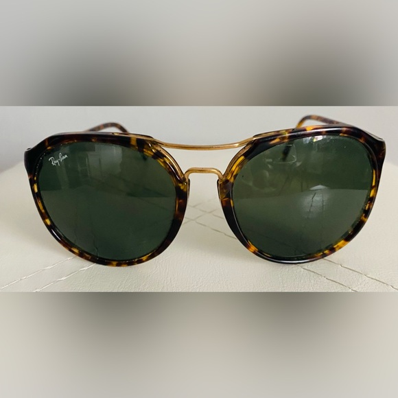 Ray-Ban Accessories - RAY BAN WOMENS TORTOISE /GOLD FRAME SUNGLASSES